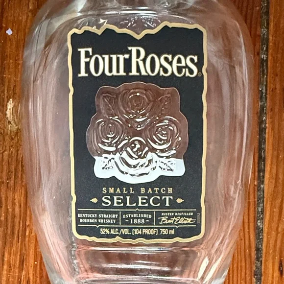 Four Roses Small Batch Select Bourbon Bottle - Picture 3 of 4